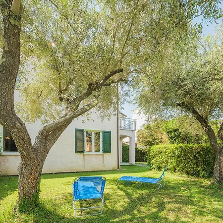 Lucerna Due-1 By Interhome בית נופש אמליה