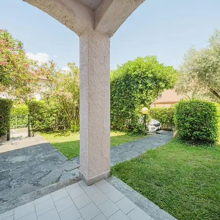 Hébergement de vacances Lucerna Due-1 By Interhome *